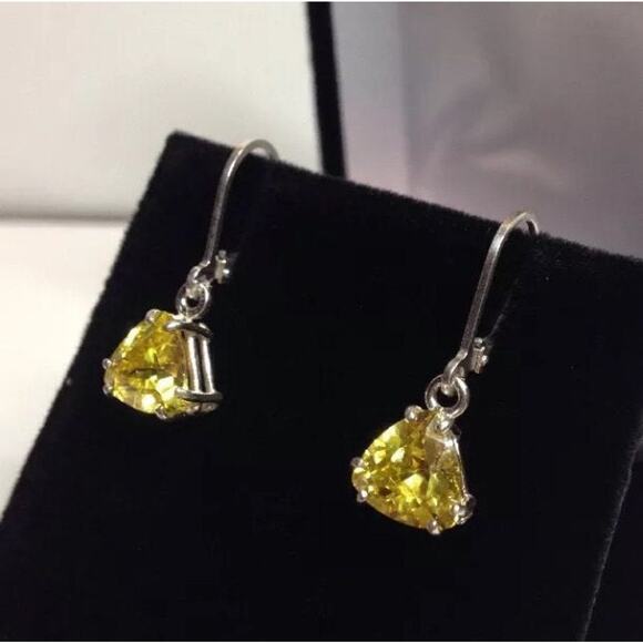 Beautiful 3.6ctw Trillion Cut Citrine Quartz in Sterling Silver Citrine Earrings - Picture 7 of 7